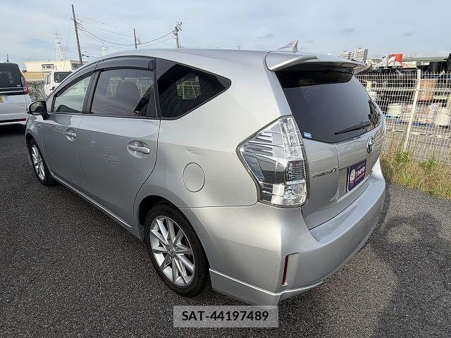 Toyota PRIUS ALPHA 2013-07 7509754-2