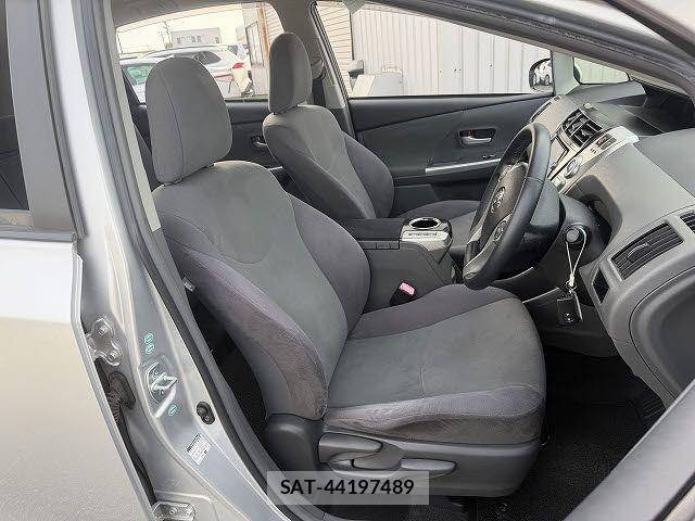 Toyota PRIUS ALPHA 2013-07 7509754-8