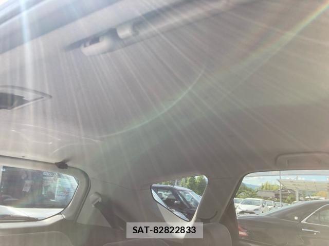 Toyota PRIUS ALPHA 2012-08 7502385-11