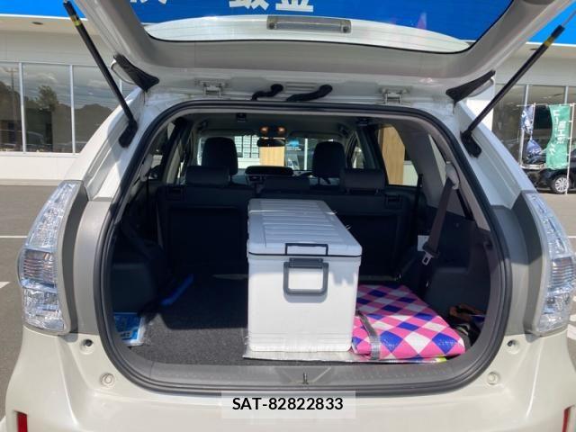 Toyota PRIUS ALPHA 2012-08 7502385-12