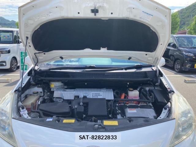 Toyota PRIUS ALPHA 2012-08 7502385-14