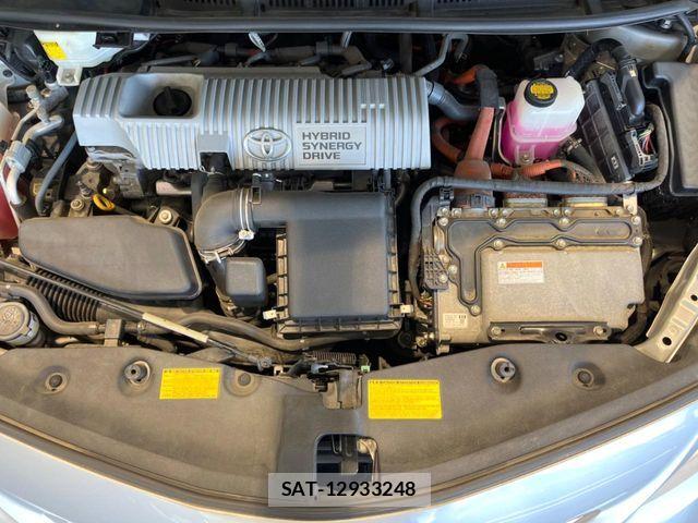 Toyota PRIUS ALPHA 2011-08 7502384-17