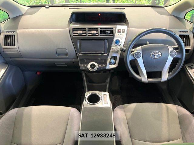 Toyota PRIUS ALPHA 2011-08 7502384-1
