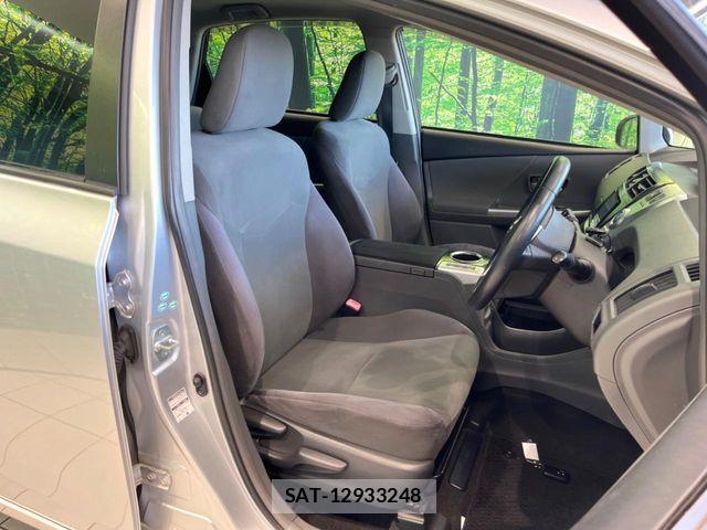 Toyota PRIUS ALPHA 2011-08 7502384-7