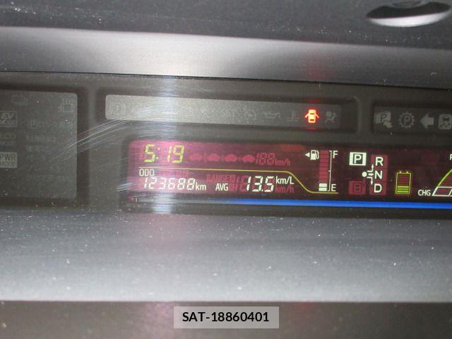Toyota PRIUS ALPHA 2011-07 7502382-11