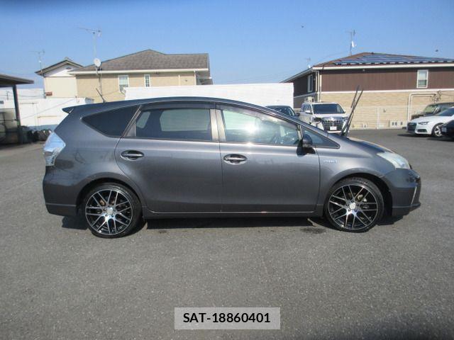 Toyota PRIUS ALPHA 2011-07 7502382-18