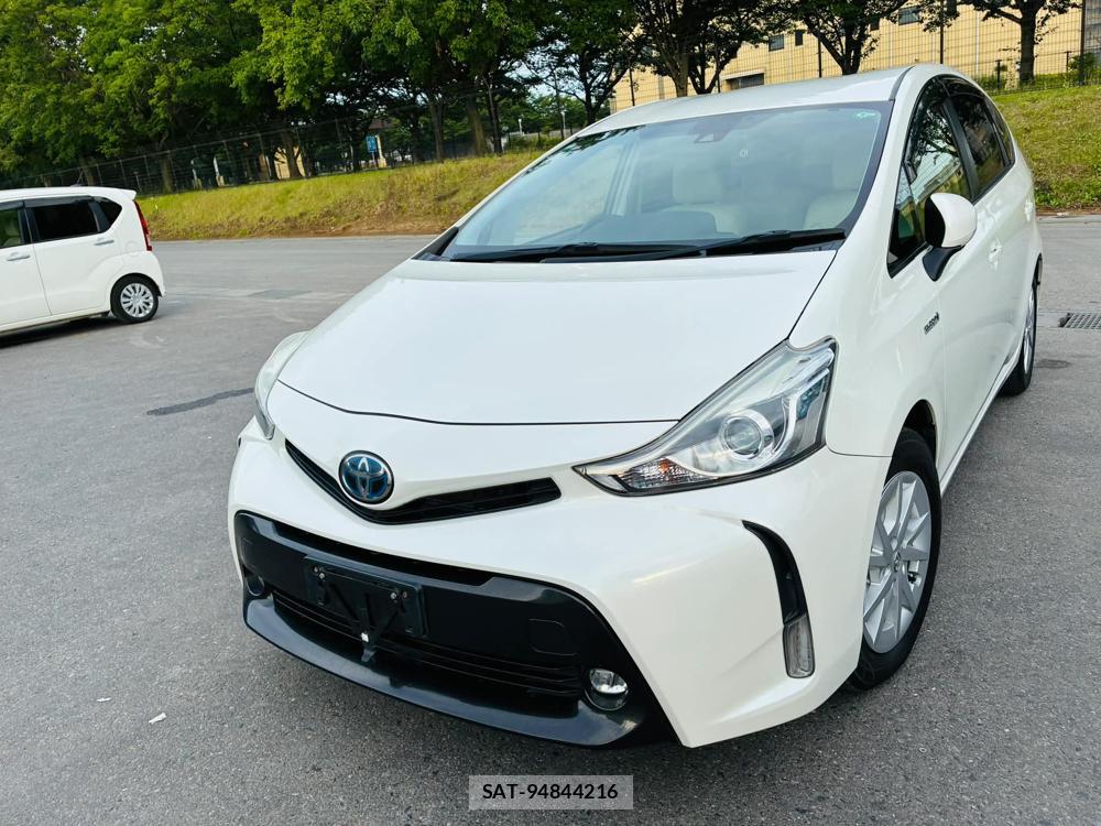Toyota PRIUS ALPHA 2015-03 7491201-0