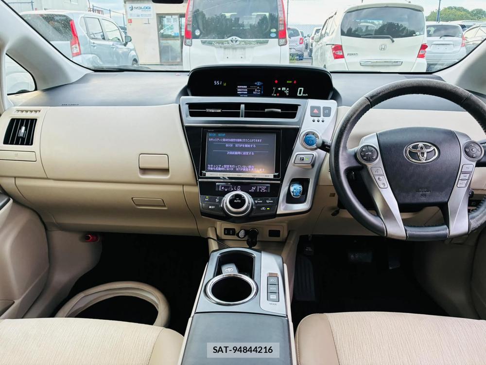 Toyota PRIUS ALPHA 2015-03 7491201-12