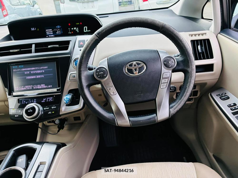 Toyota PRIUS ALPHA 2015-03 7491201-13