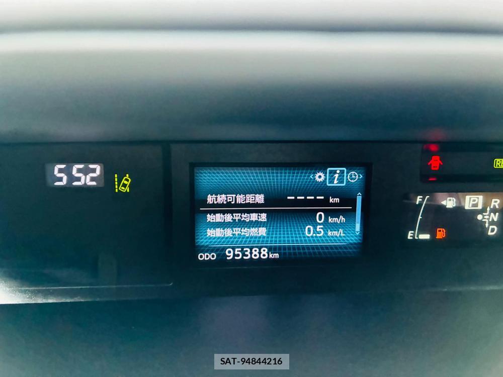 Toyota PRIUS ALPHA 2015-03 7491201-15