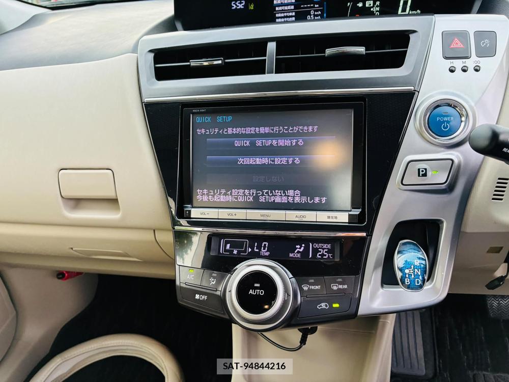 Toyota PRIUS ALPHA 2015-03 7491201-18
