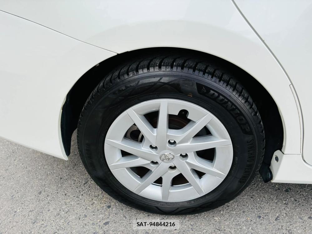 Toyota PRIUS ALPHA 2015-03 7491201-27