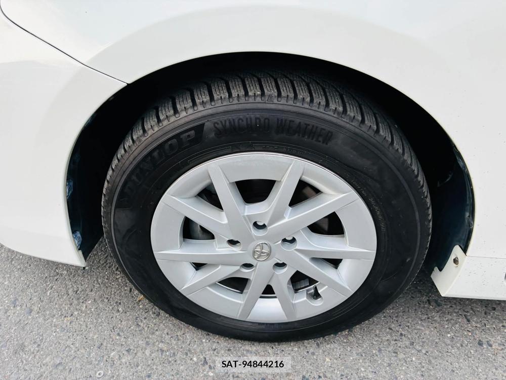 Toyota PRIUS ALPHA 2015-03 7491201-29