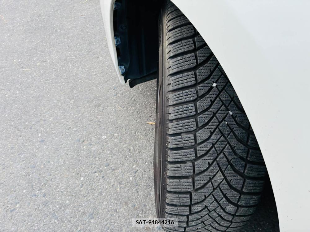 Toyota PRIUS ALPHA 2015-03 7491201-31