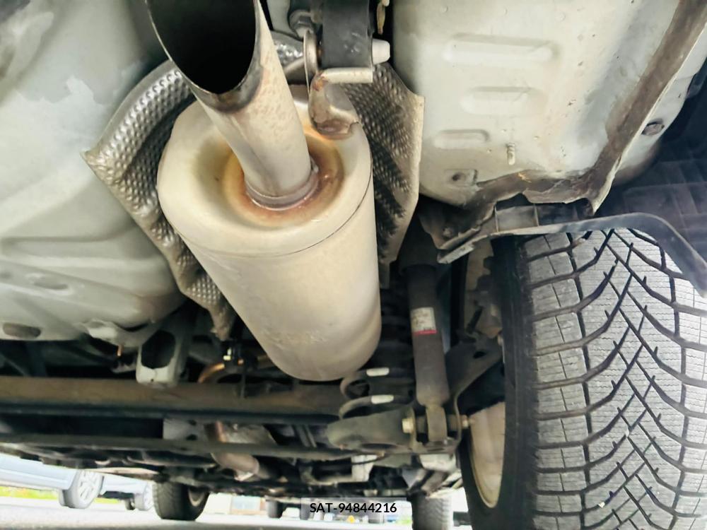 Toyota PRIUS ALPHA 2015-03 7491201-34