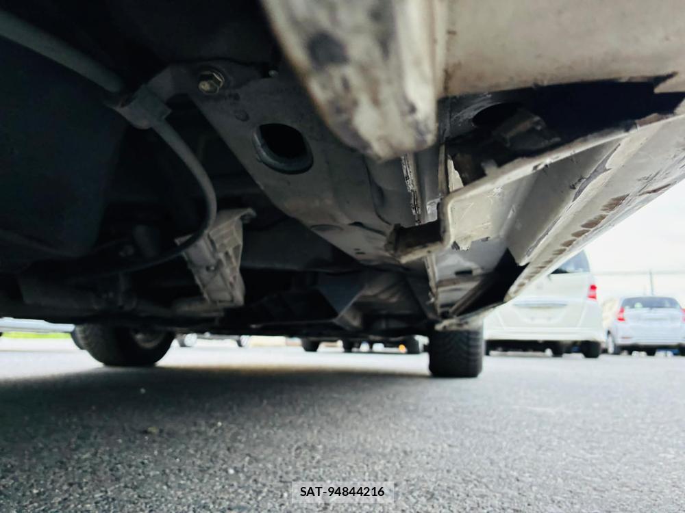 Toyota PRIUS ALPHA 2015-03 7491201-35