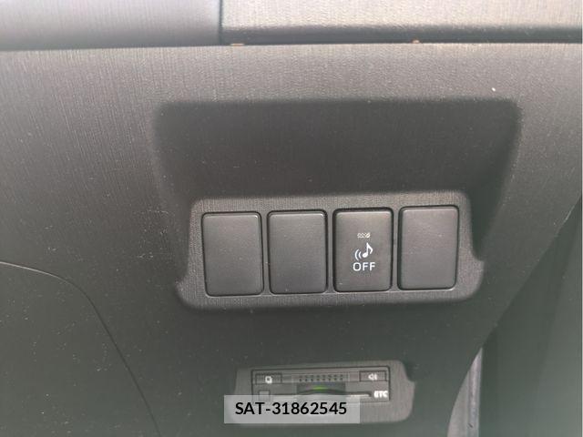 Toyota PRIUS ALPHA 2015-05 7509753-19