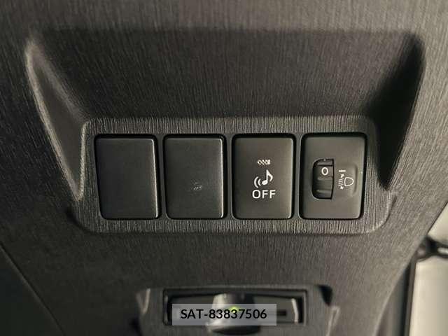 Toyota PRIUS ALPHA 2016-02 7502372-12