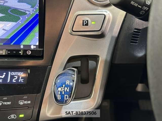 Toyota PRIUS ALPHA 2016-02 7502372-15