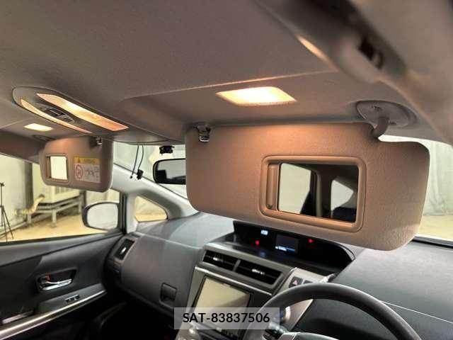 Toyota PRIUS ALPHA 2016-02 7502372-27