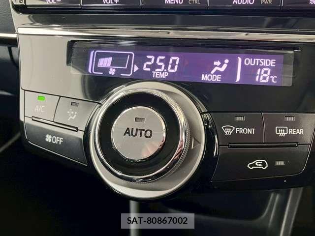 Toyota PRIUS ALPHA 2016-10 7502373-11