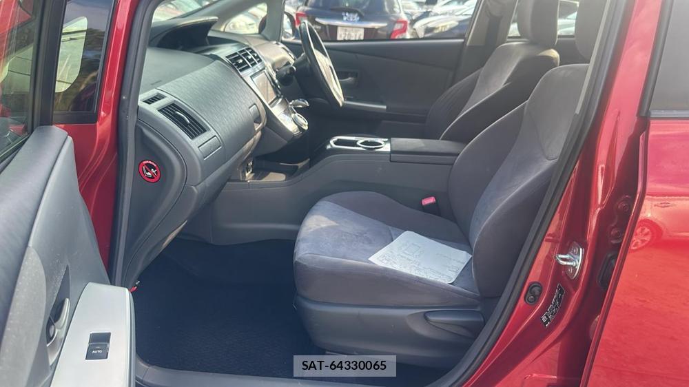 Toyota PRIUS ALPHA 2012 7282476-10