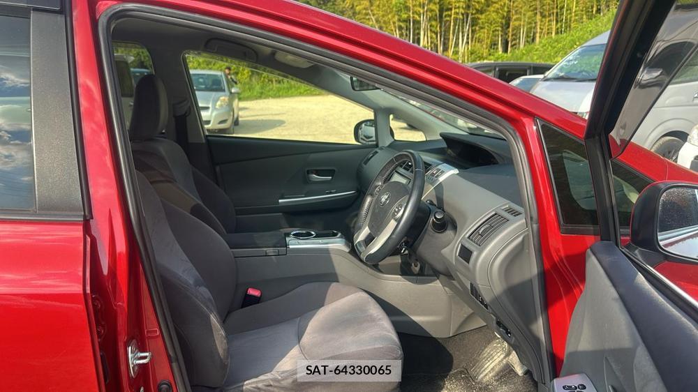 Toyota PRIUS ALPHA 2012 7282476-11