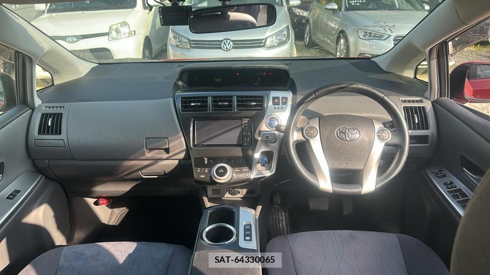 Toyota PRIUS ALPHA 2012 7282476-12