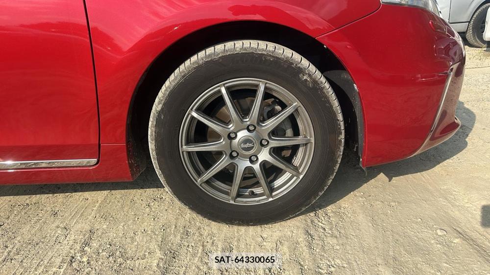 Toyota PRIUS ALPHA 2012 7282476-27