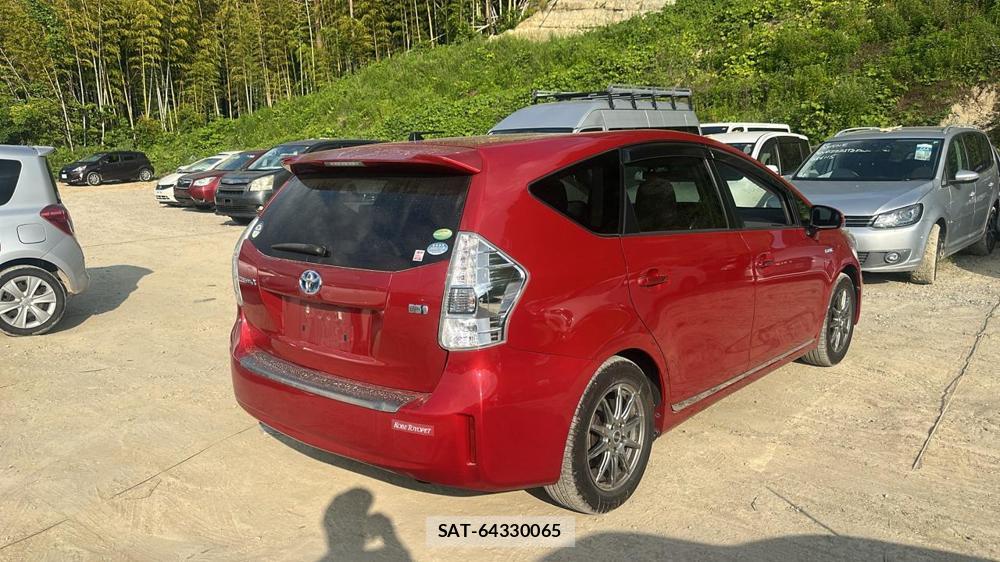 Toyota PRIUS ALPHA 2012 7282476-4