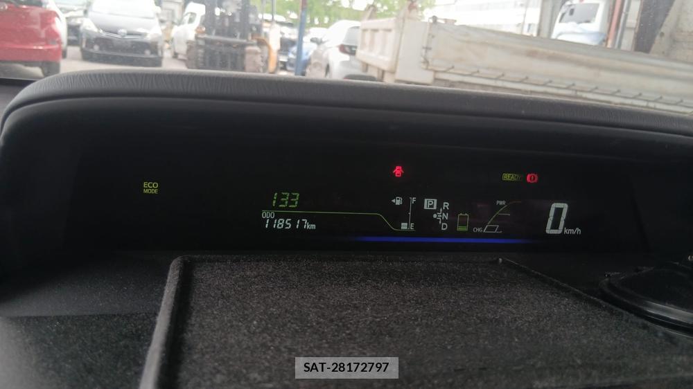 Toyota PRIUS ALPHA 2012 6844769-13