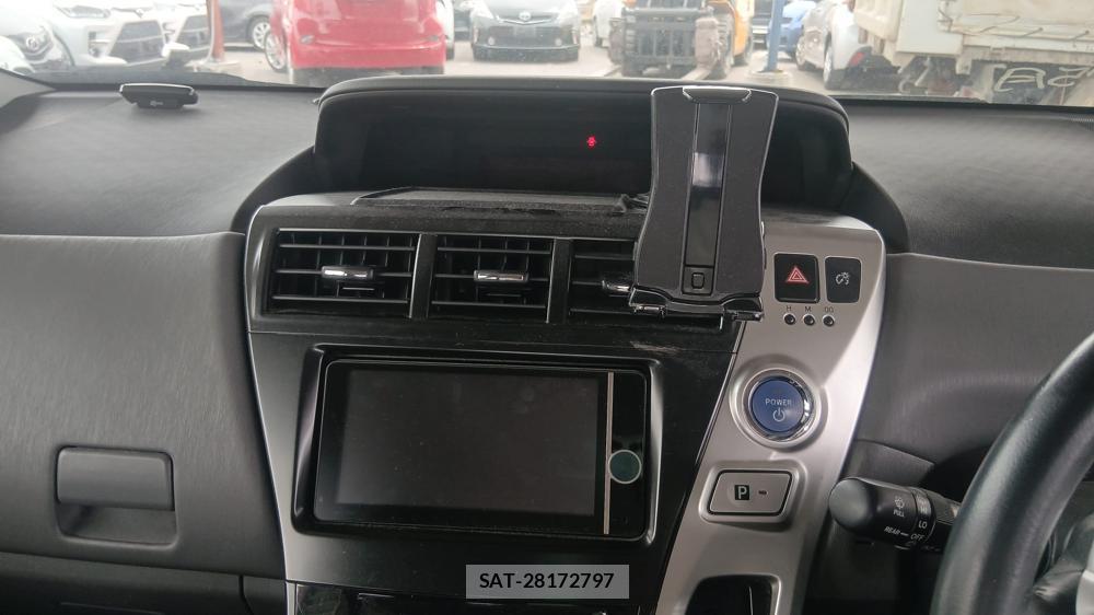 Toyota PRIUS ALPHA 2012 6844769-16