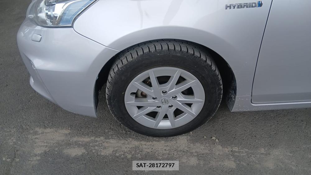 Toyota PRIUS ALPHA 2012 6844769-26