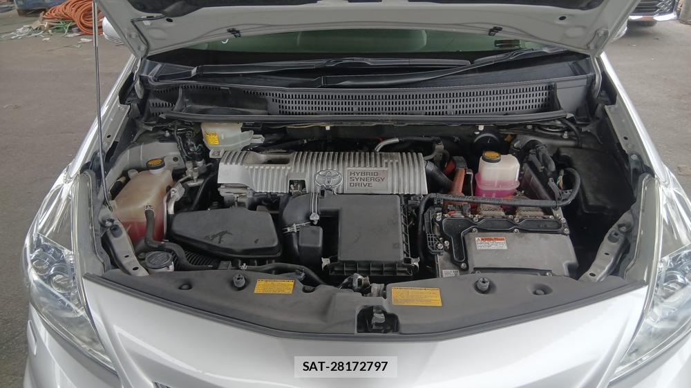 Toyota PRIUS ALPHA 2012 6844769-35