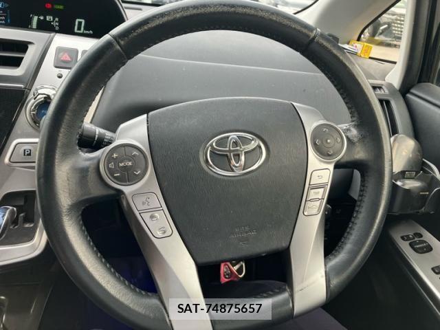 Toyota PRIUS ALPHA 2015-02 7562677-14