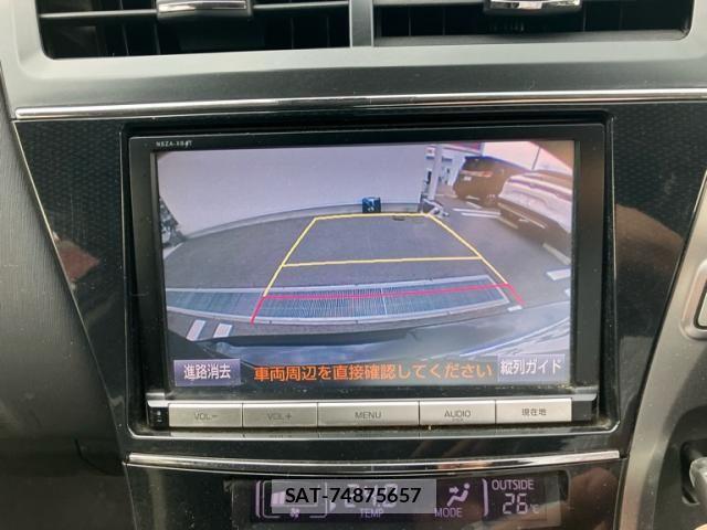 Toyota PRIUS ALPHA 2015-02 7562677-16