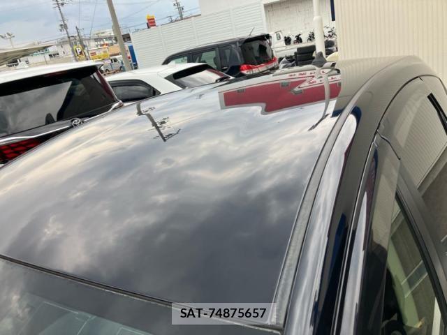 Toyota PRIUS ALPHA 2015-02 7562677-7