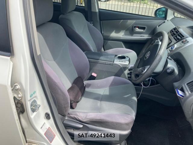 Toyota PRIUS ALPHA 2011-11 7562685-12