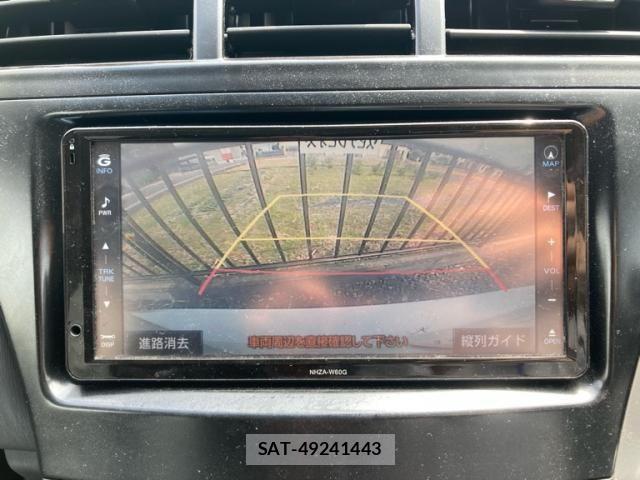 Toyota PRIUS ALPHA 2011-11 7562685-23