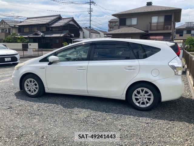 Toyota PRIUS ALPHA 2011-11 7562685-4