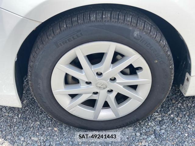 Toyota PRIUS ALPHA 2011-11 7562685-5