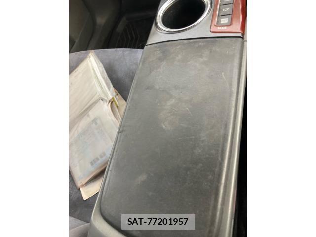 Toyota PRIUS ALPHA 2011-10 7562678-22