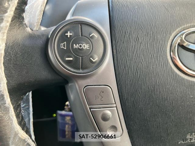 Toyota PRIUS ALPHA 2017-01 7562676-18