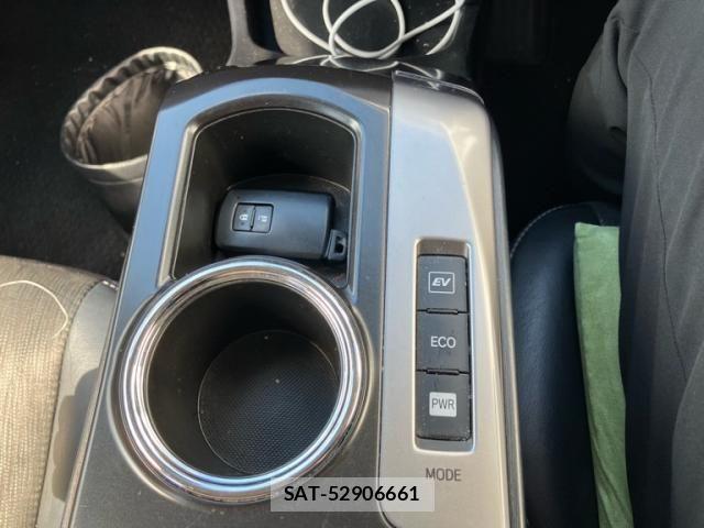 Toyota PRIUS ALPHA 2017-01 7562676-27
