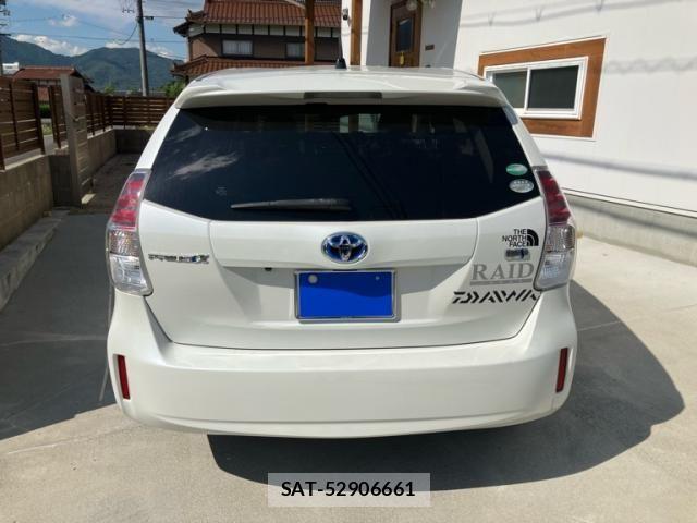 Toyota PRIUS ALPHA 2017-01 7562676-8