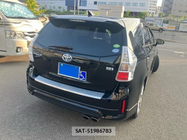 Toyota PRIUS ALPHA 2013-09 7619374-11