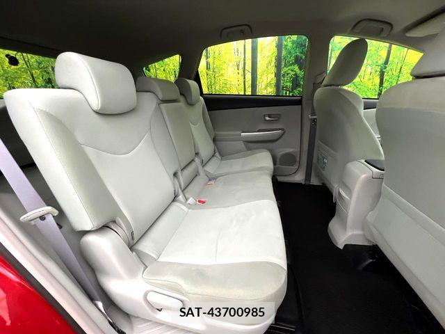 Toyota PRIUS ALPHA 2012-10 7619384-9