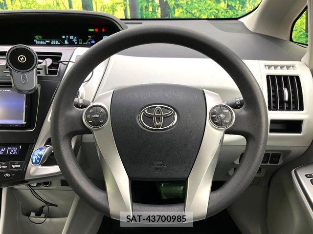 Toyota PRIUS ALPHA 2012-10 7619384-11