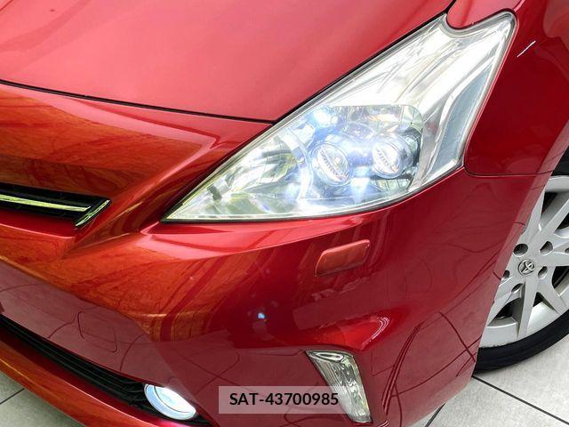 Toyota PRIUS ALPHA 2012-10 7619384-12