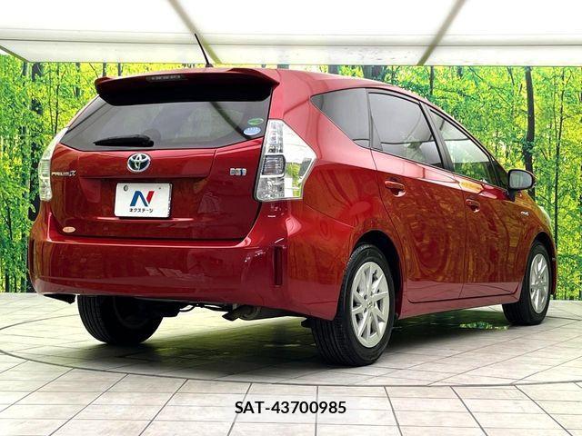 Toyota PRIUS ALPHA 2012-10 7619384-17